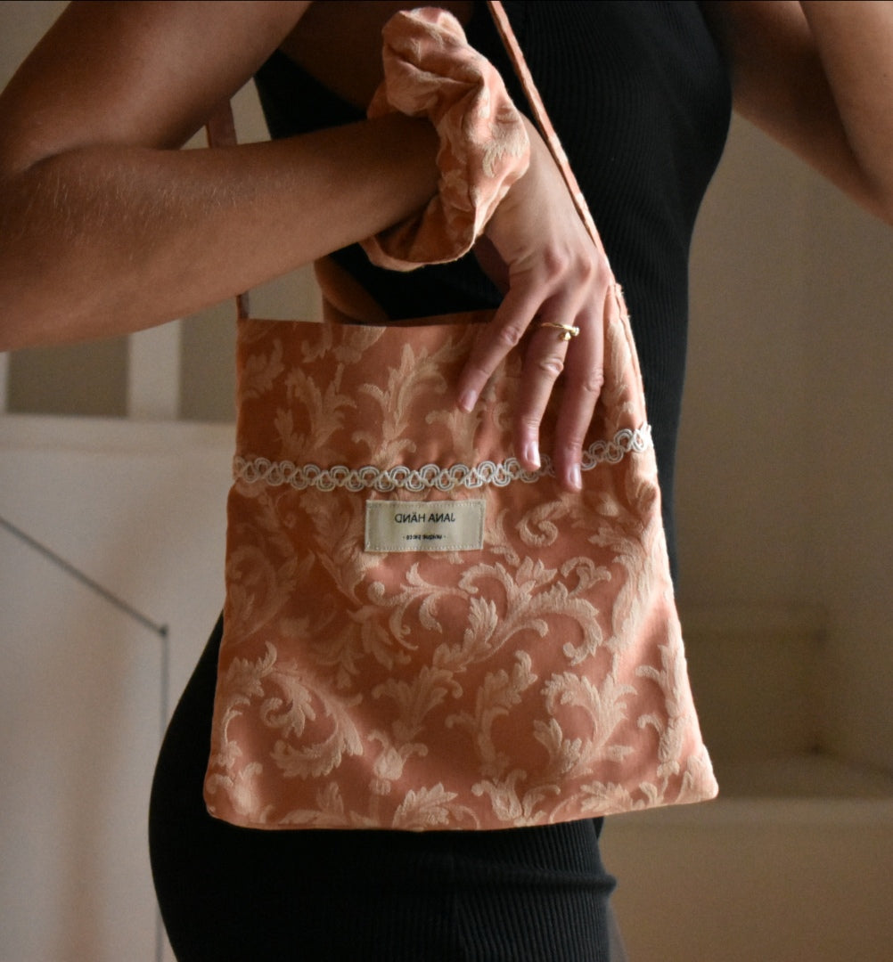 Dafne's bag + scrunchie