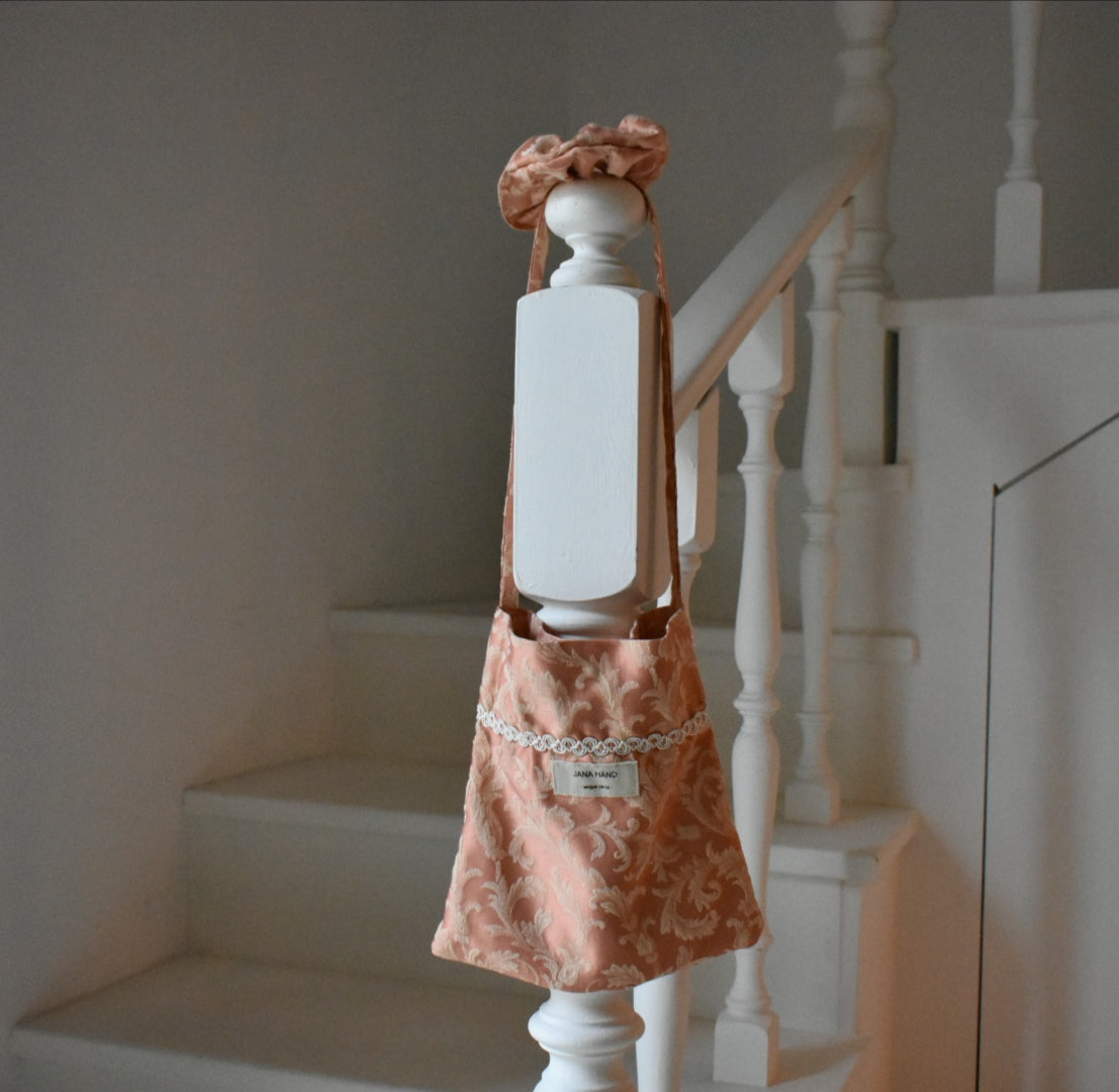 Dafne's bag + scrunchie